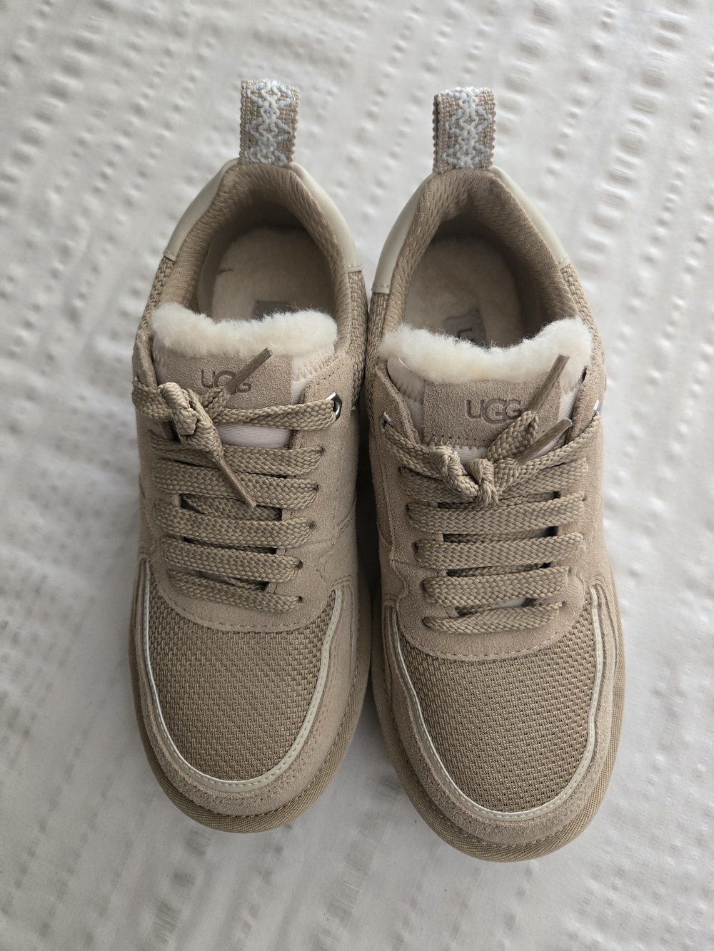 NEW UGG WomenTan Shearling-Lined Sneakers
